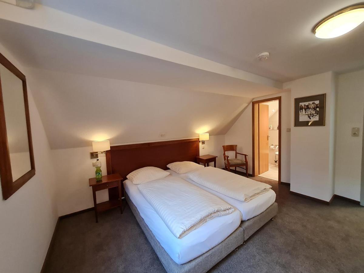 Hotel Waldquelle - Baumhaushotel Aerzen Luaran gambar